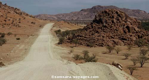 Piste dans le Damaraland